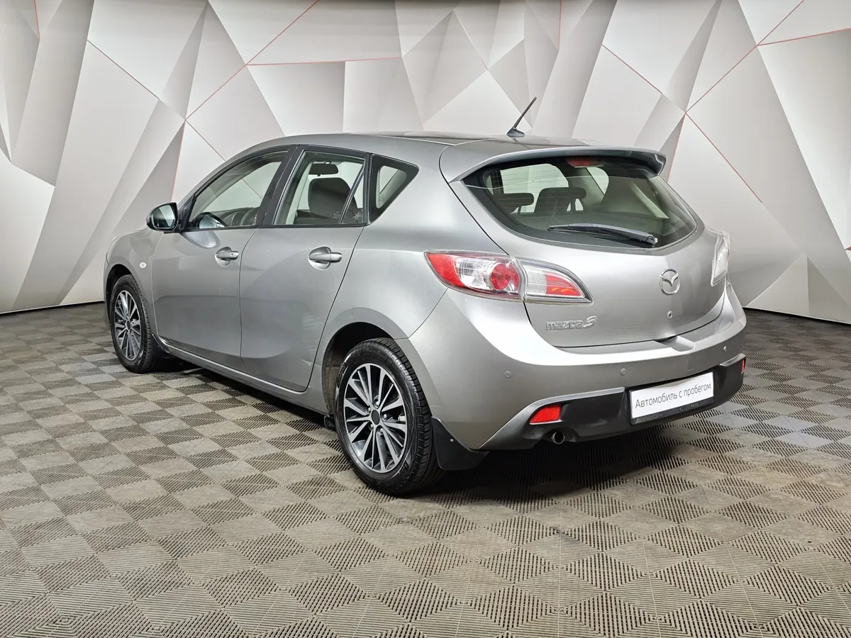 Mazda 3 1.6 AT (104 л.с.) Active Серебристый в АВИЛОН. Слайд №4