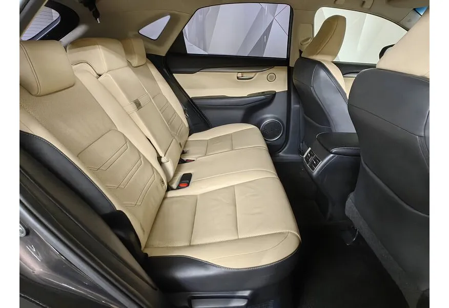 Lexus NX 200t АТ AWD (238 л.с.) Бежевый в АВИЛОН. Слайд №11