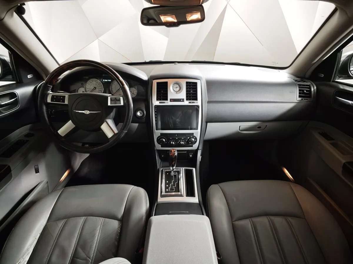 Chrysler 300C 3.5 AT (249 л.с.) Черный в АВИЛОН. Слайд №14