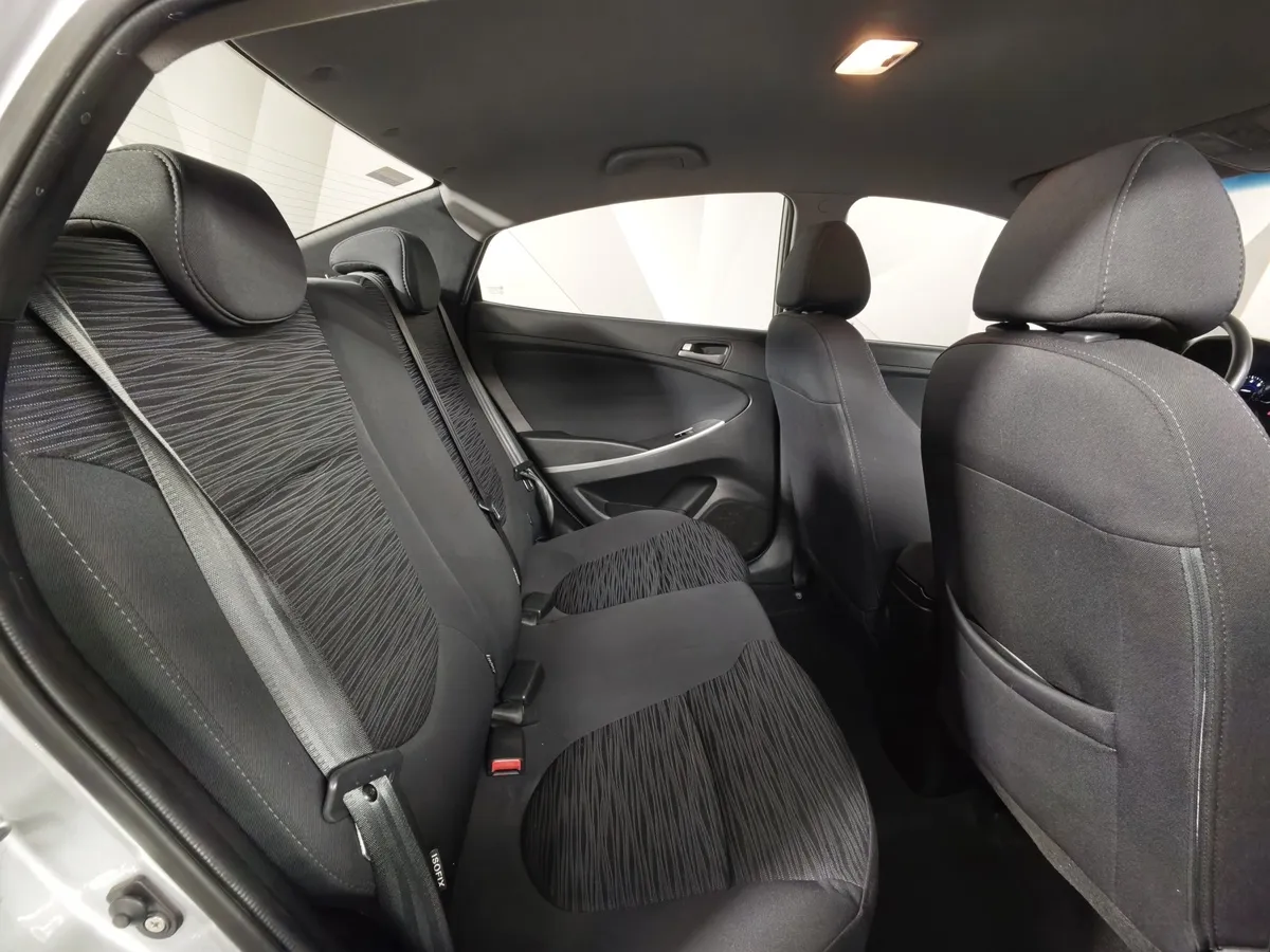 Hyundai Solaris 1.4 MT (100 л.с.) Comfort Серебристый в АВИЛОН. Слайд №14