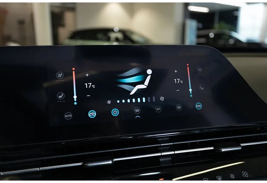 Omoda C5 1.6T DCT 4WD (150 л.с.) Supreme Черный в АВИЛОН. Слайд №21