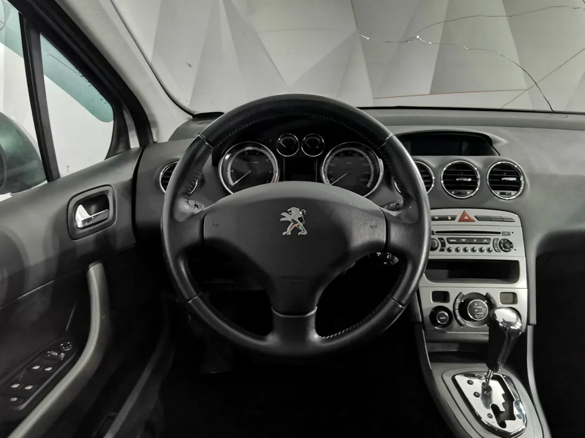 Peugeot 408 1.6 VTi AT (120 л.с.) Серебристый в АВИЛОН. Слайд №19