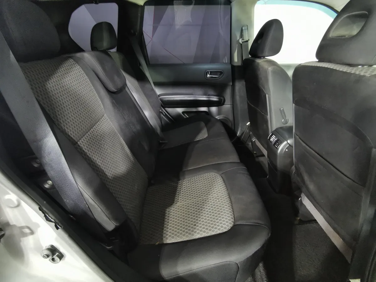 Nissan X-Trail 2.0 CVT AWD (141 л.с.) Серебристый в АВИЛОН. Слайд №13