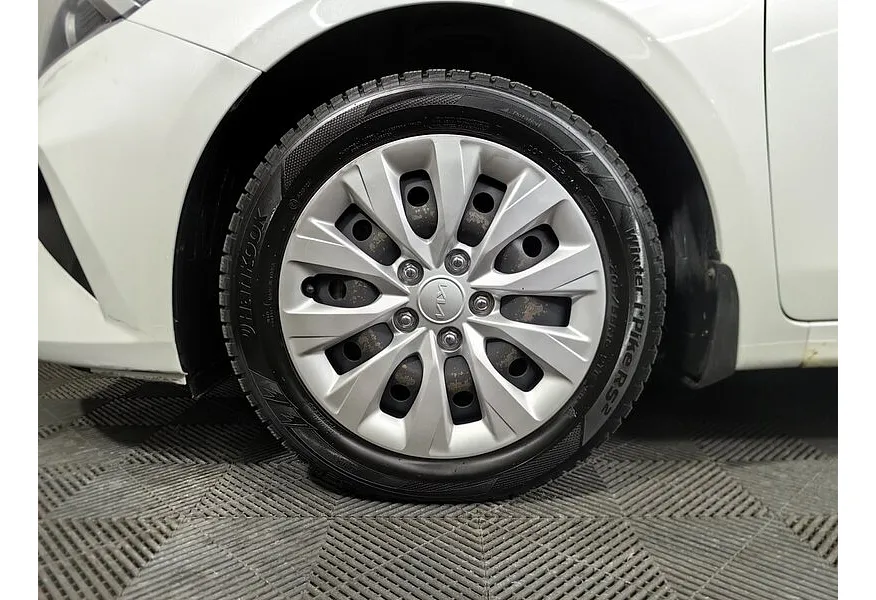 Kia Cerato 2.0 MPI AT (150 л.с.) Luxe Белый в АВИЛОН. Слайд №9