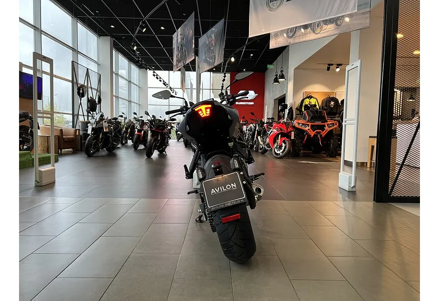 LIVE. Слайд №6