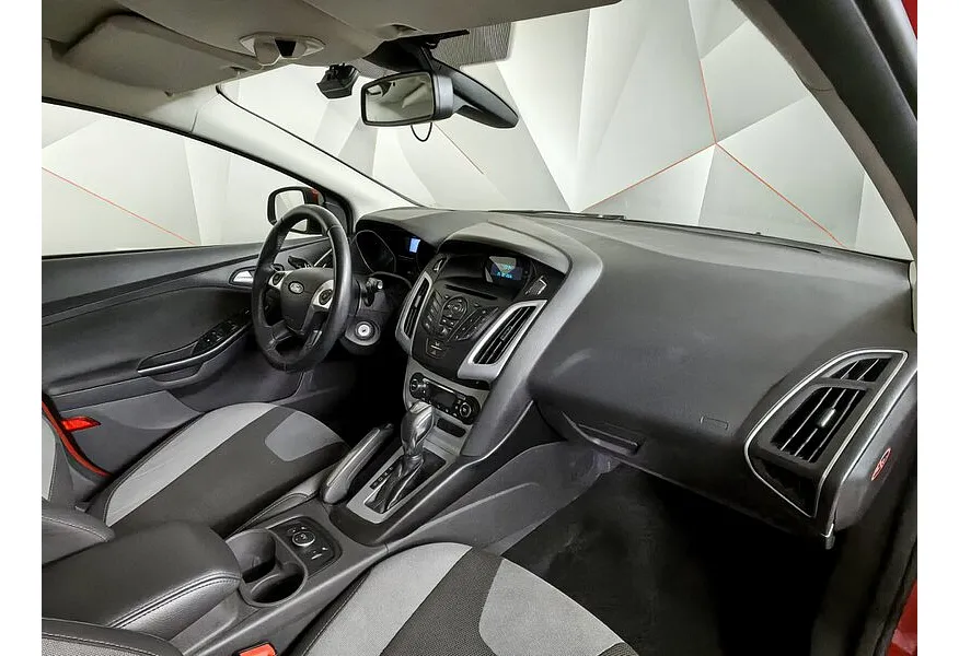 Ford Focus 1.6 Ti-VCT PowerShift (125 л.с.) Titanium Красный в АВИЛОН. Слайд №13