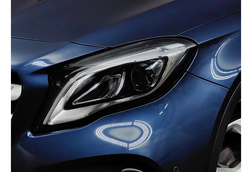 Mercedes-Benz GLA 200 7G-DCT (150 л.с.) Особая серия Синий в АВИЛОН. Слайд №10