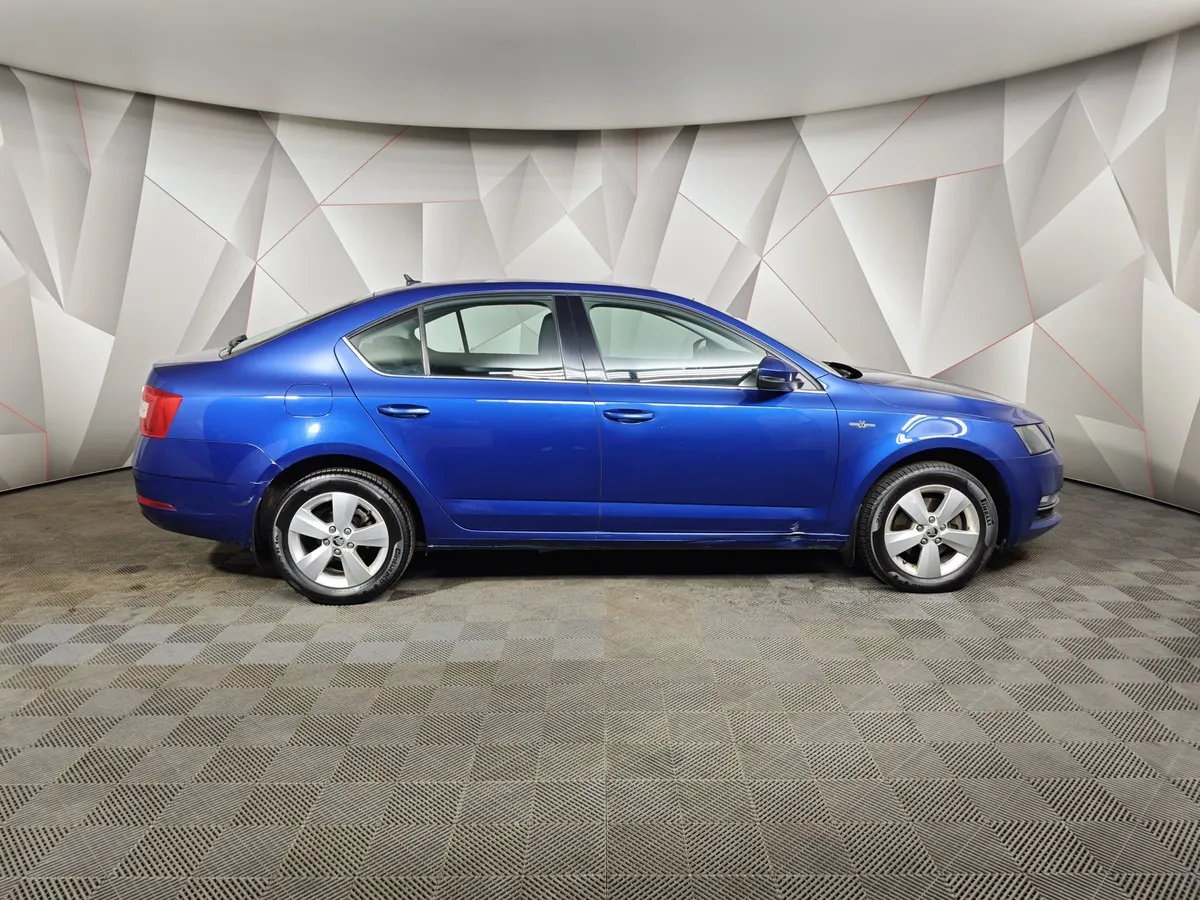 Skoda Octavia 1.6 MPI AT (110 л.с.) Синий в АВИЛОН. Слайд №5