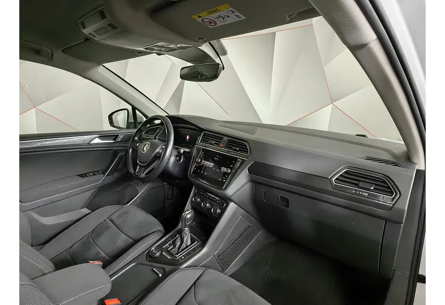 Volkswagen Tiguan 2.0 TSI 4Motion DSG (180 л.с.) Sportline Белый в АВИЛОН. Слайд №12