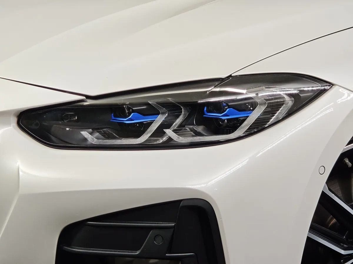 BMW 4 серия 420d xDrive AT (190 л.с.) M Sport Pro Белый в АВИЛОН. Слайд №8