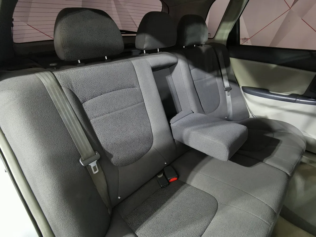 Kia Cerato 1.6 MT (105 л.с.) Серебристый в АВИЛОН. Слайд №15