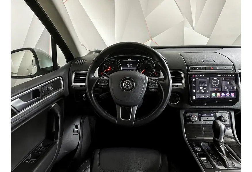 Volkswagen Touareg 3.6 FSI Tiptronic 4Motion (249 л.с.) V6 FSI Белый в АВИЛОН. Слайд №19