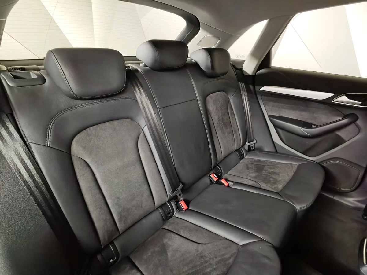 Audi Q3 2.0 TFSI S tronic quattro (180 л.с.) Sport Серый в АВИЛОН. Слайд №16