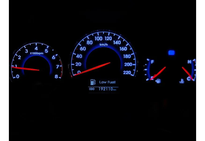 Hyundai Santa Fe 2.4 AT 4WD (174 л.с.) Красный в АВИЛОН. Слайд №18