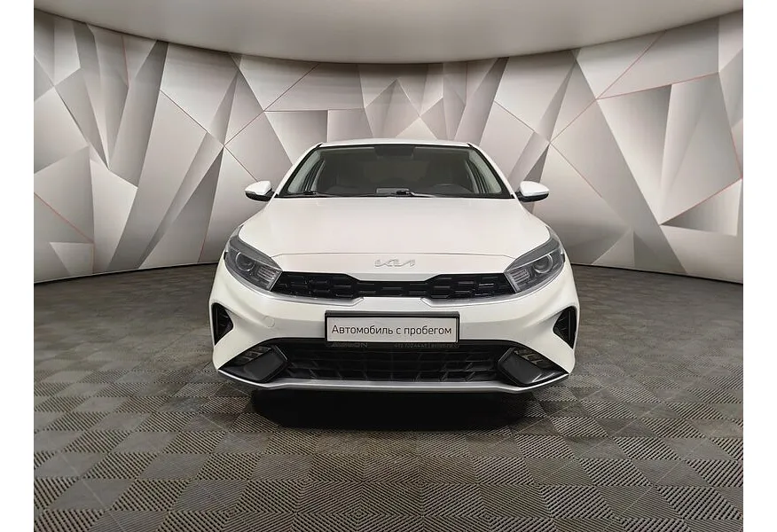 Kia Cerato 2.0 MPI AT (150 л.с.) Luxe Белый в АВИЛОН. Слайд №7