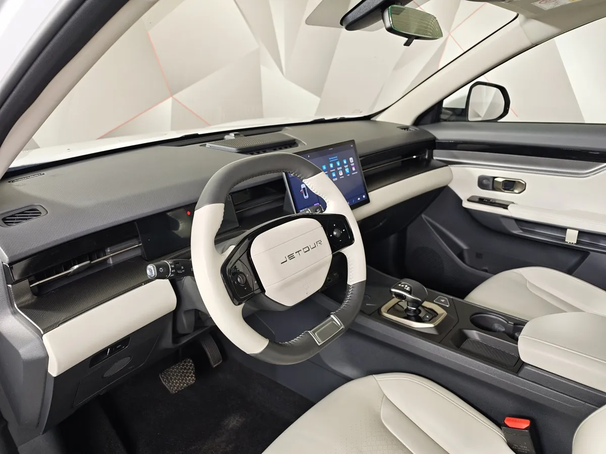 JETOUR Dashing 1.5T 6DCT 2WD (147 л.с.) Elite Белый в АВИЛОН. Слайд №18