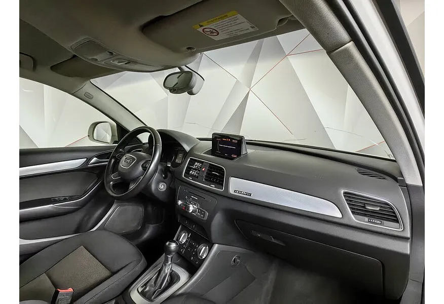 Audi Q3 2.0 TFSI quattro S tronic (170 л.с.) Белый в АВИЛОН. Слайд №10