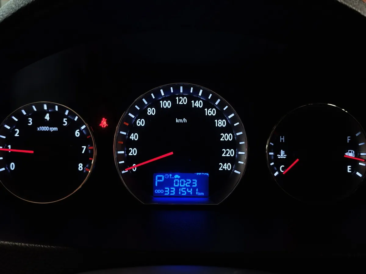 Hyundai Sonata 2.4 AT (174 л.с.) Серый в АВИЛОН. Слайд №17