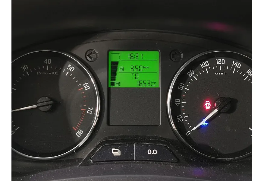 Skoda Fabia 1.4 MT (125 л.с.) Красный в АВИЛОН. Слайд №18