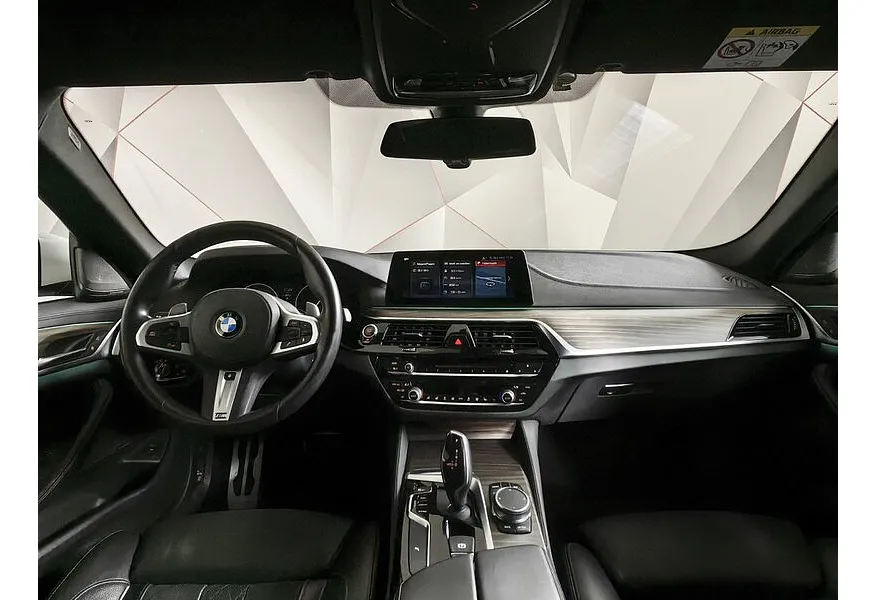 BMW 5 серия 530d xDrive Steptronic (249 л.с.) Base (Локальная сборка) Белый в АВИЛОН. Слайд №11