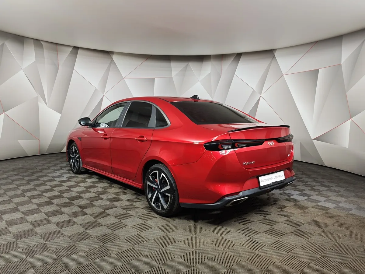 Kaiyi E5 1.5 CVT 2WD (147 л.с.) Luxury Красный в АВИЛОН. Слайд №4
