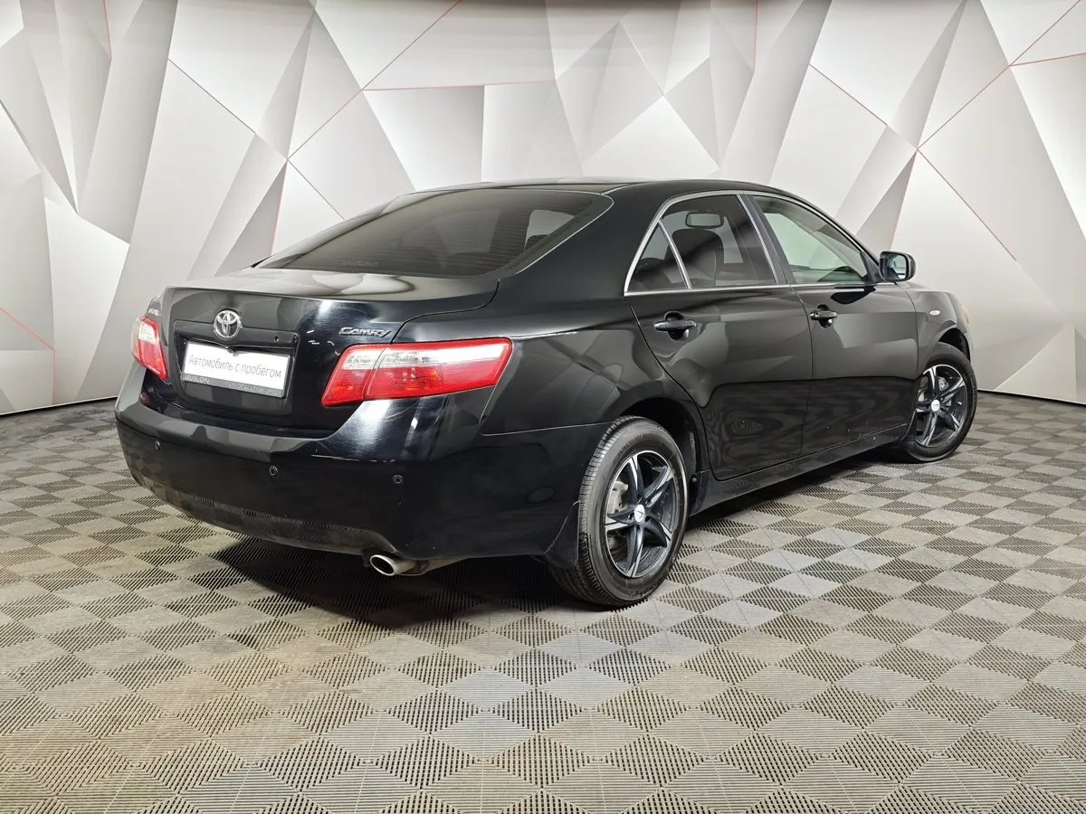 Toyota Camry 2.4 VVT-i AT (167 л.с.) Черный в АВИЛОН. Слайд №2