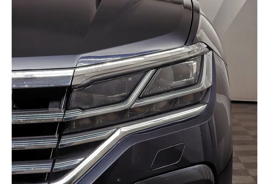 Volkswagen Touareg 3.0 TSI Tiptronic 4Motion (340 л.с.) R-Line Черный в АВИЛОН. Слайд №10