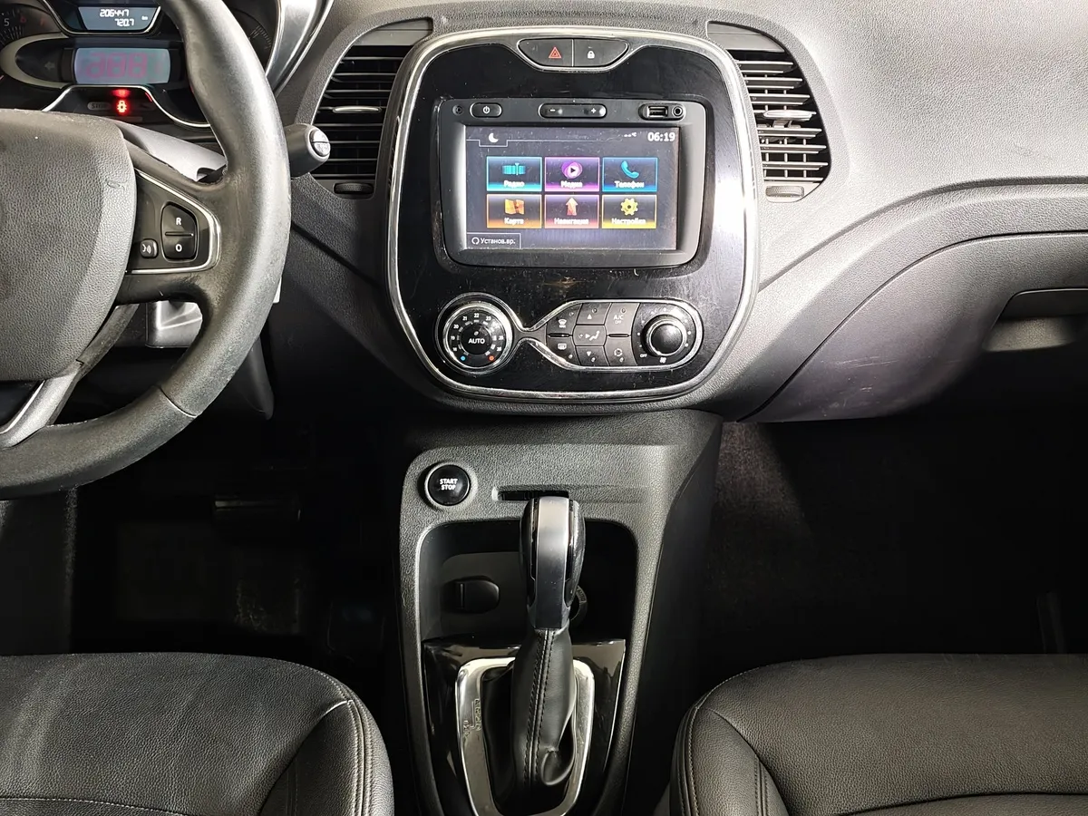 Renault Kaptur 2.0 AT AWD (143 л.с.) Серый в АВИЛОН. Слайд №15