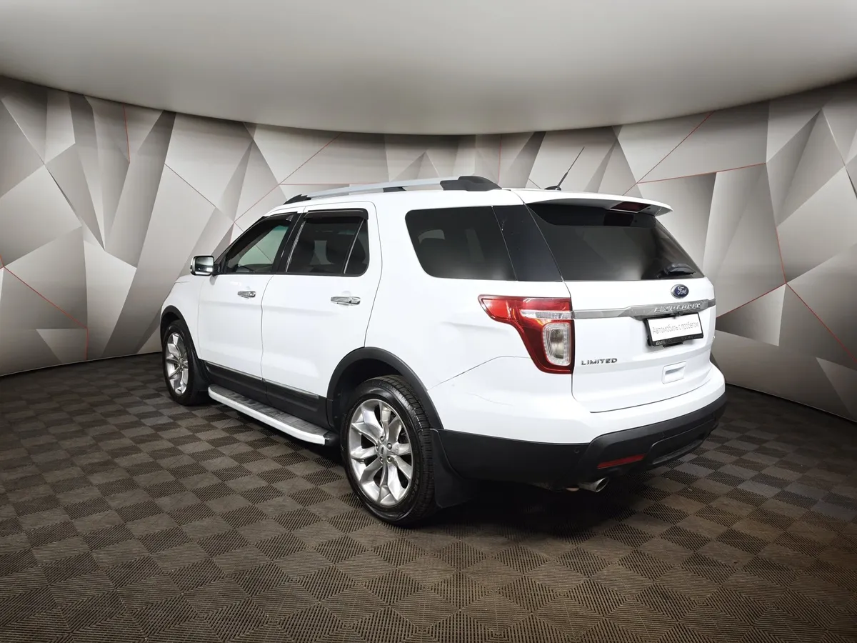Ford Explorer 3.5 SelectShift 4WD (294 л.с.) Белый в АВИЛОН. Слайд №4