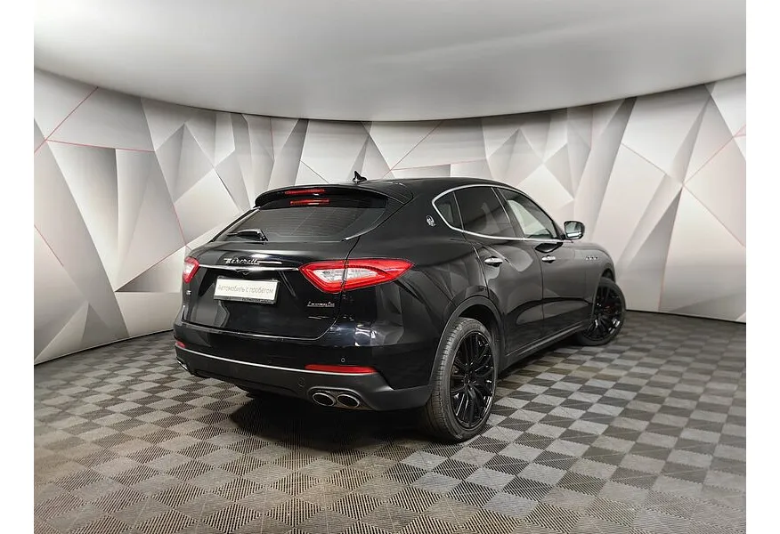 Maserati Levante Diesel 3.0 V6 AT (275 л.с.) Черный в АВИЛОН. Слайд №2