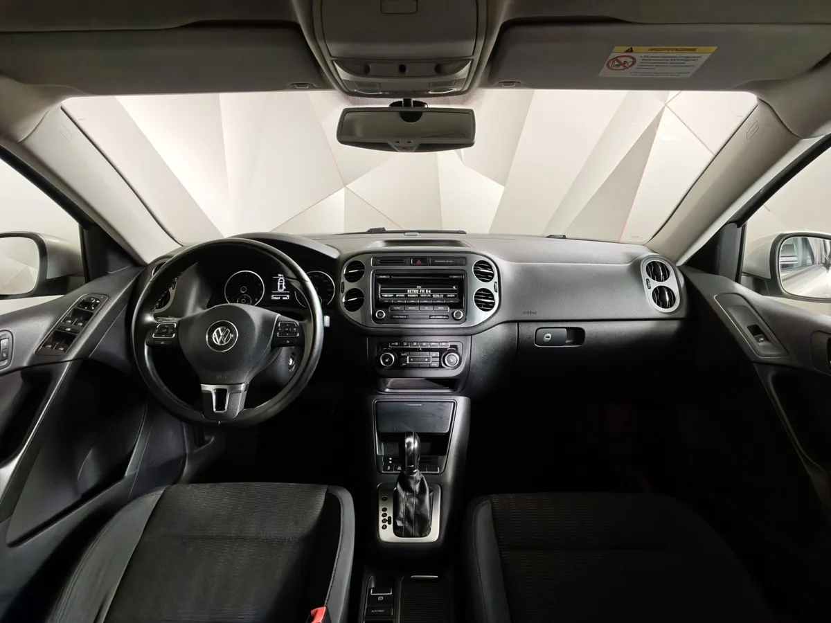 Volkswagen Tiguan 2.0 TSI 4Motion AT (170 л.с.) Sport & Style Серебристый в АВИЛОН. Слайд №13