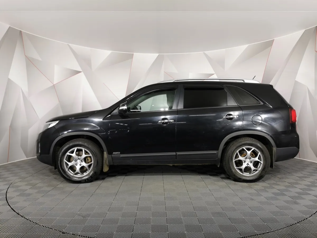 Kia Sorento 2.4 MT (175 л.с.) Черный в АВИЛОН. Слайд №5