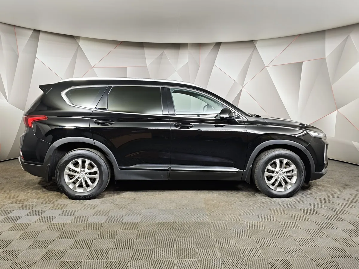 Hyundai Santa Fe 2.2 (200 л.с.) CRDi - 8AT Lifestyle Черный в АВИЛОН. Слайд №6