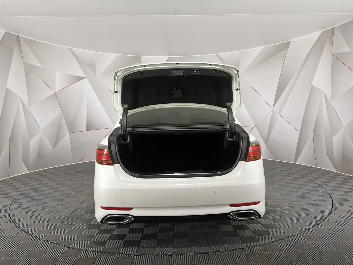 Kia Quoris 3.8 AT (334 л.с.) Premium Белый в АВИЛОН. Слайд №11