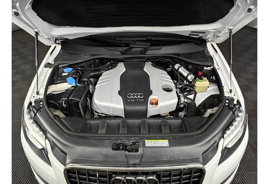 Audi Q7 3.0 TDI tiptronic quattro (245 л.с.) Белый в АВИЛОН. Слайд №11