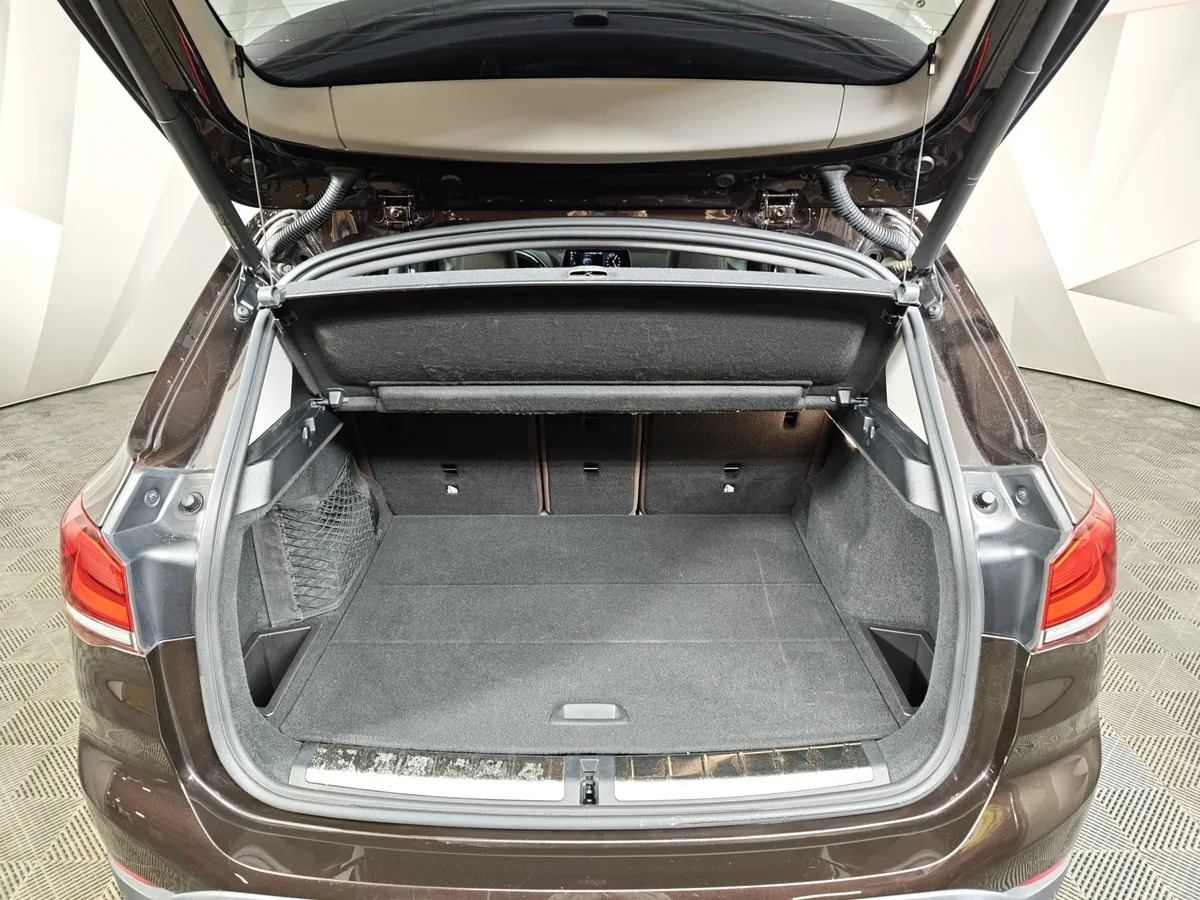 BMW X1 25i xDrive AT (231 л.с.) Коричневый в АВИЛОН. Слайд №9