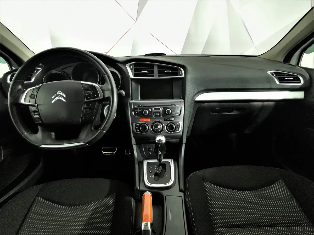 Citroen C4 1.6 THP AT (150 л.с.) Белый в АВИЛОН. Слайд №13