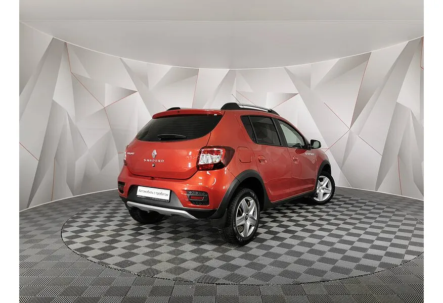 Renault Sandero 1.6 AT (102 л.с.) Drive Красный в АВИЛОН. Слайд №2