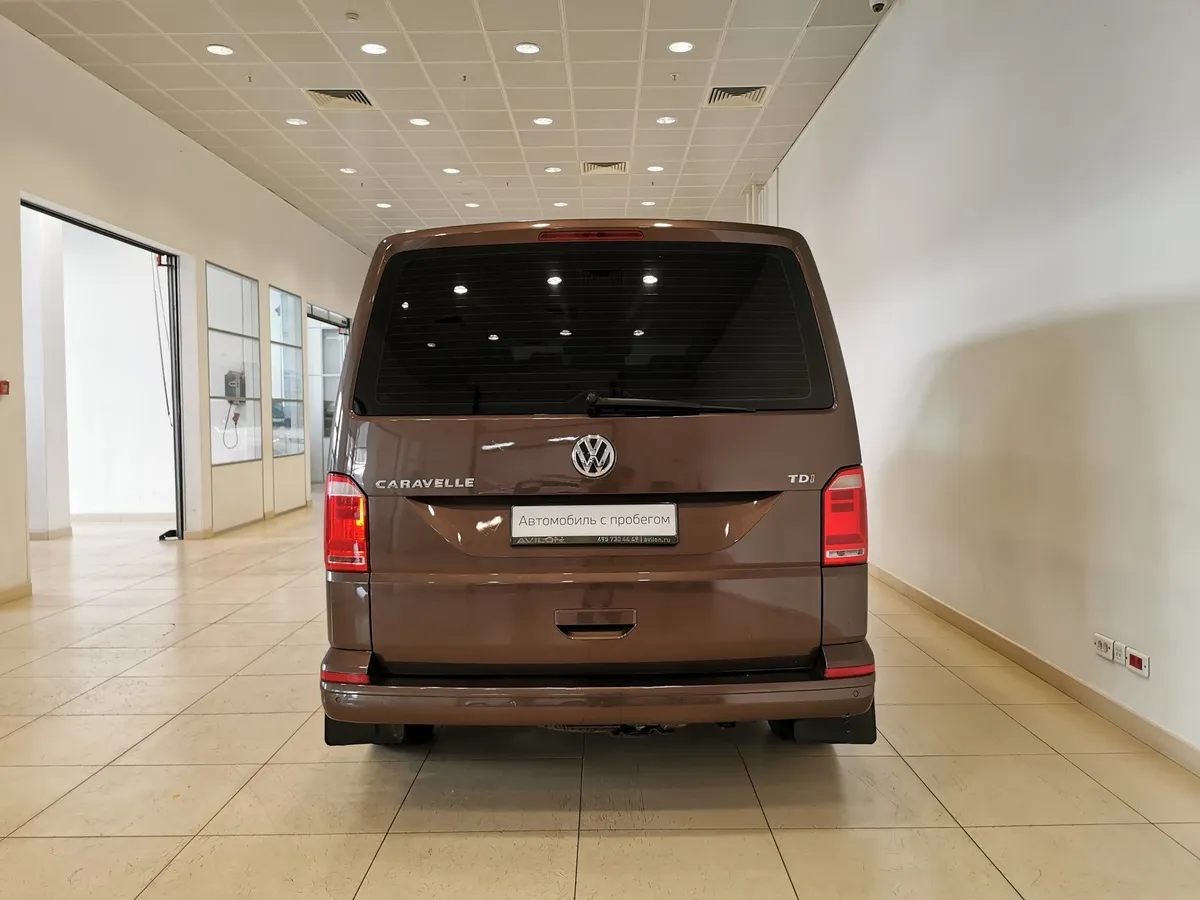 Volkswagen Caravelle 2.0 TDI MT L1 (140 л.с.) Comfortline Коричневый в АВИЛОН. Слайд №8