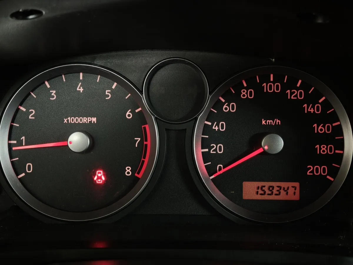 Suzuki Liana 1.6 MT 4WD (106 л.с.) Черный в АВИЛОН. Слайд №16