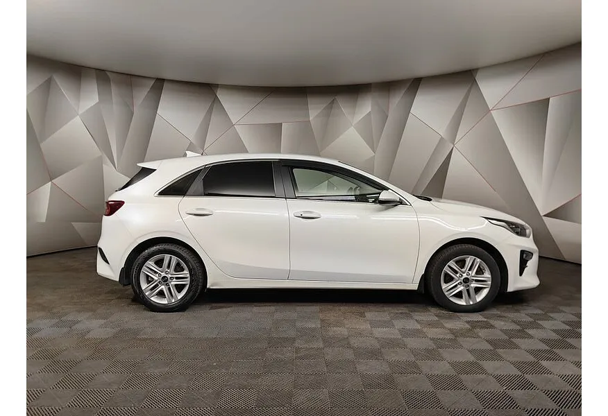 Kia Ceed 1.6 AT (129 л.с.) Classic Белый в АВИЛОН. Слайд №6