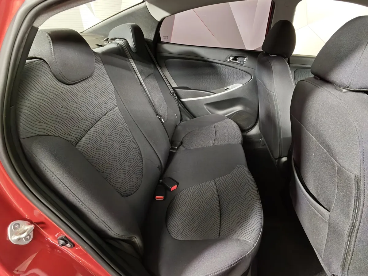 Hyundai Solaris 1.4 AT (100 л.с.) Active Красный в АВИЛОН. Слайд №15