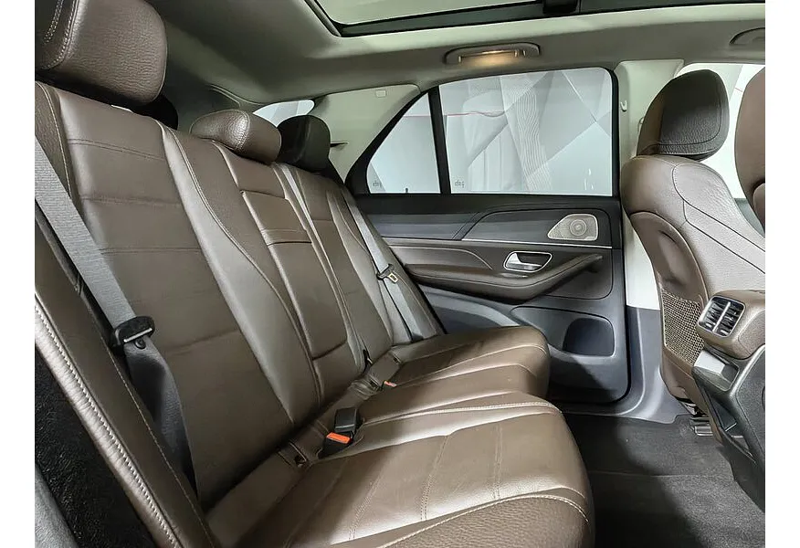 Mercedes-Benz GLE 300 d 4MATIC 9G-TRONIC (245 л.с.) Sport Plus Черный в АВИЛОН. Слайд №16