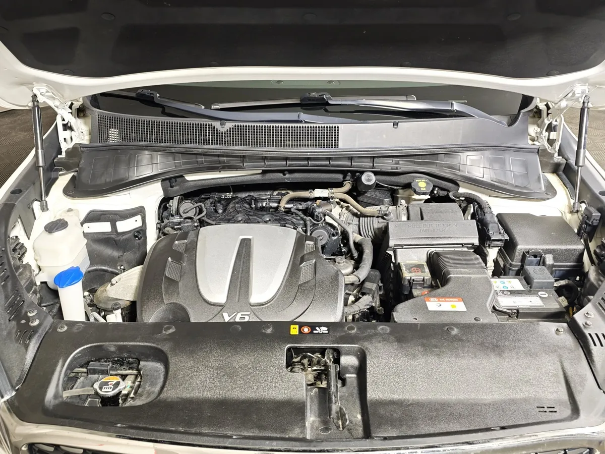 Kia Sorento 2.2 CRDi AT AWD (200 л.с.) Premium Белый в АВИЛОН. Слайд №11
