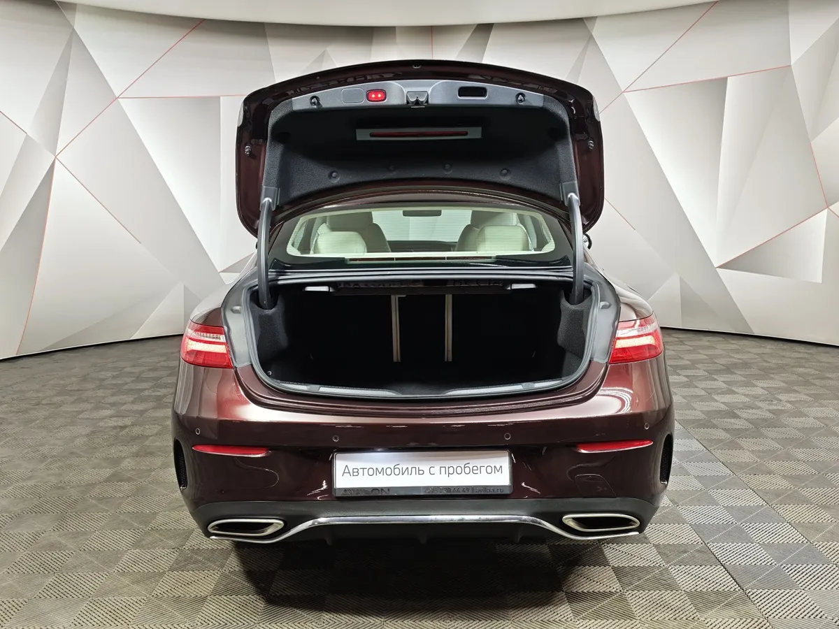 Mercedes-Benz E-Класс E 200 4MATIC G-TRONIC (184 л.с.) Sport Красный в АВИЛОН. Слайд №12