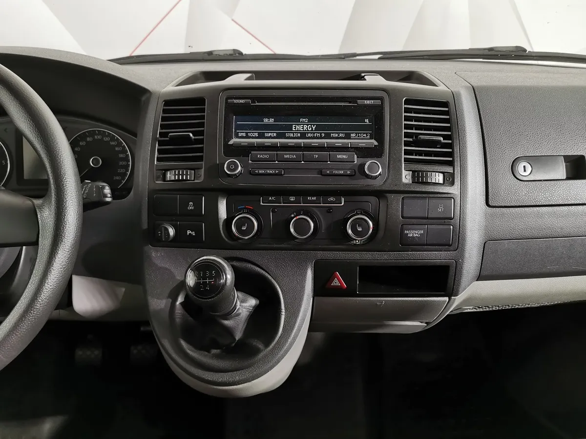 Volkswagen Caravelle 2.0 TDI MT L1 (102 л.с.) Comfortline Белый в АВИЛОН. Слайд №13