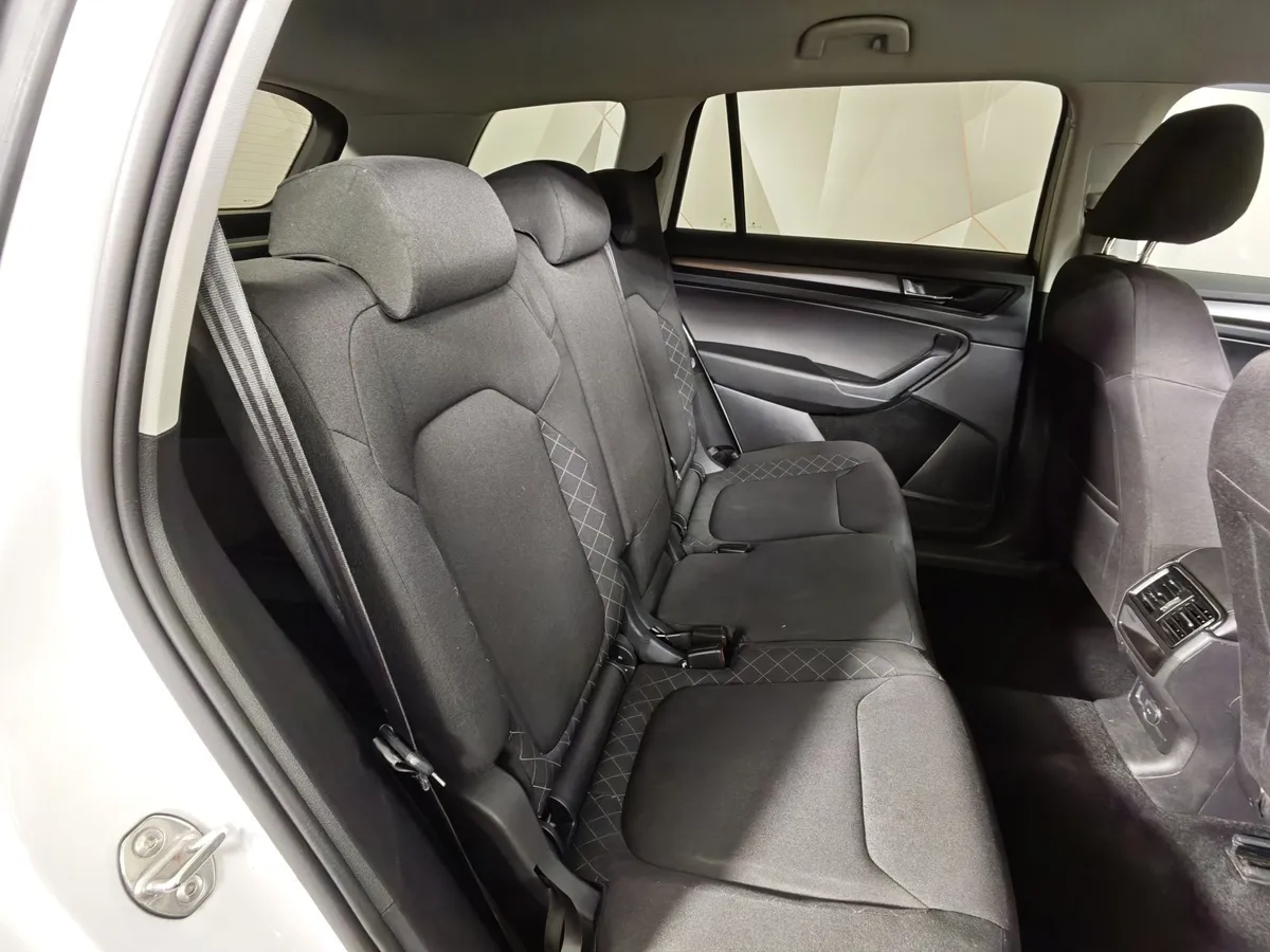 Skoda Kodiaq 1.4 TSI DSG (150 л.с.) Белый в АВИЛОН. Слайд №15