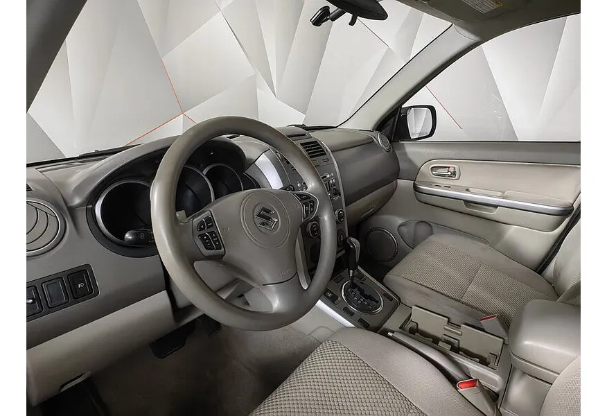 Suzuki Grand Vitara 2.4 AT (169 л.с.) Белый в АВИЛОН. Слайд №18