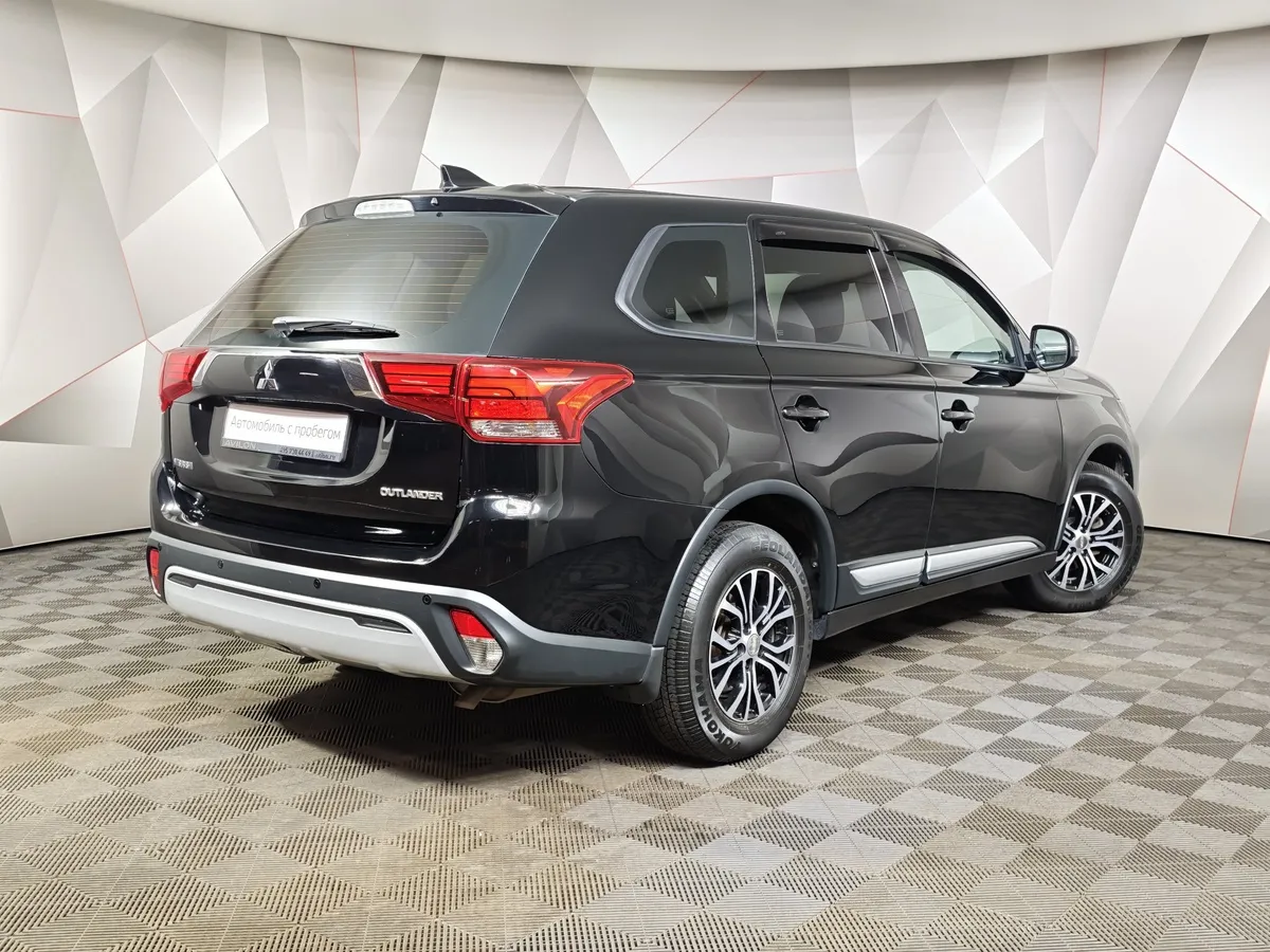 Mitsubishi Outlander 2.0 MIVEC CVT 2WD (146 л.с.) Intense Plus Черный в АВИЛОН. Слайд №2