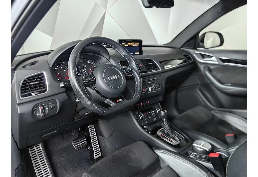 Audi Q3 2.0 TFSI S tronic quattro (180 л.с.) Sport Белый в АВИЛОН. Слайд №19